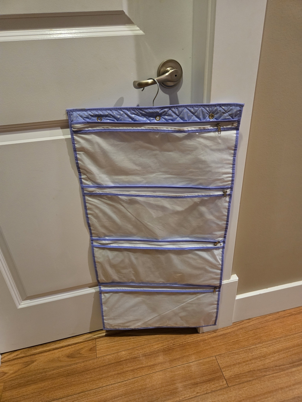 4-Pocket Over-the-Door Hanging Organizer in Light Lavender Trim